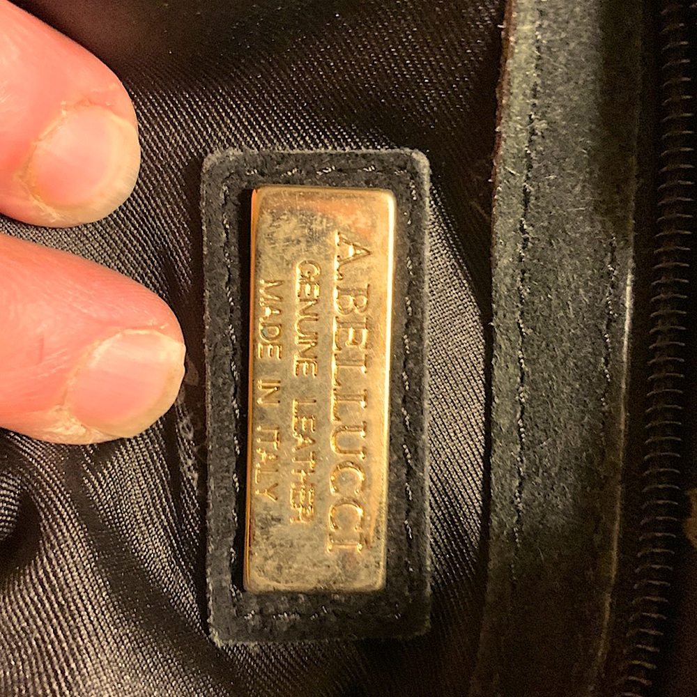 Black womens brand new shoulder bag.